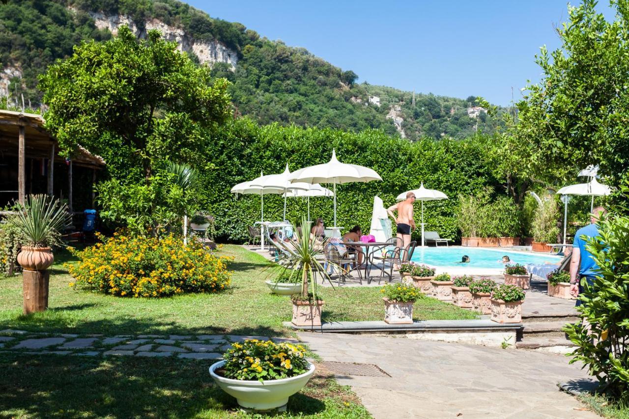 Casa Sorrento, Immerso Nel Verde A Pochi Passi Dal Centro Экстерьер фото